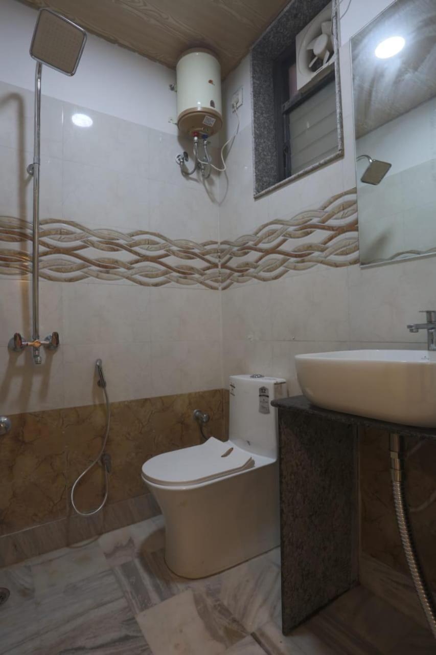 Holiday Out Hotel Τζοντχπούρ Εξωτερικό φωτογραφία