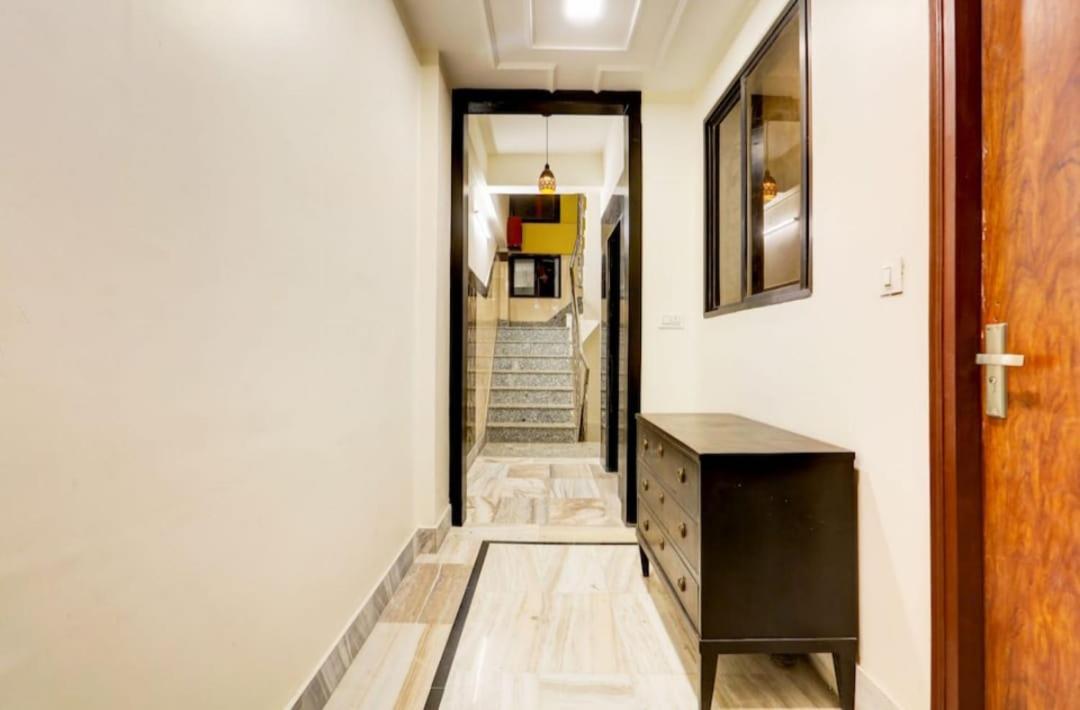 Holiday Out Hotel Τζοντχπούρ Εξωτερικό φωτογραφία